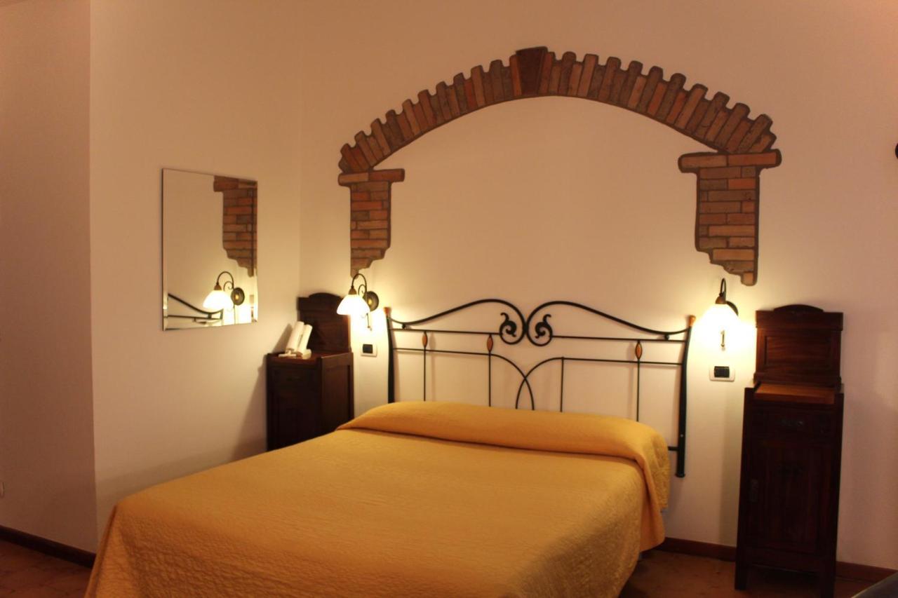 Casale Del Fattore Чезена Экстерьер фото
